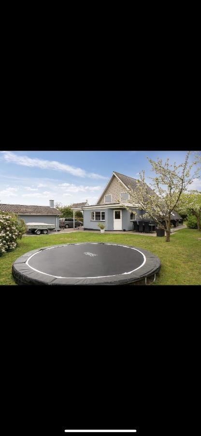 Big Villa In Stege Near Mons Klint With Trampolin 外观 照片