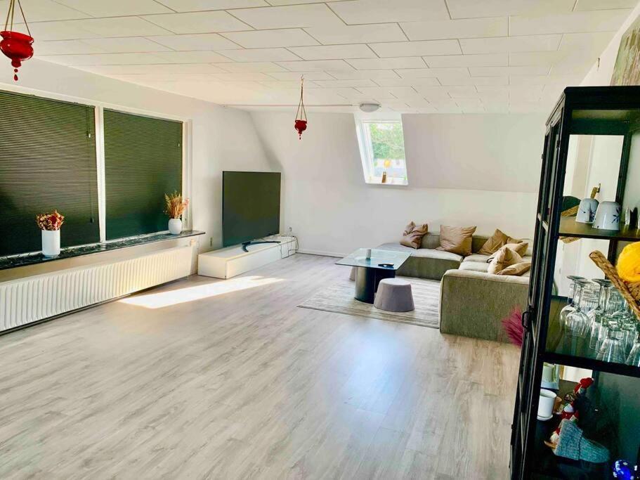 Big Villa In Stege Near Mons Klint With Trampolin 外观 照片